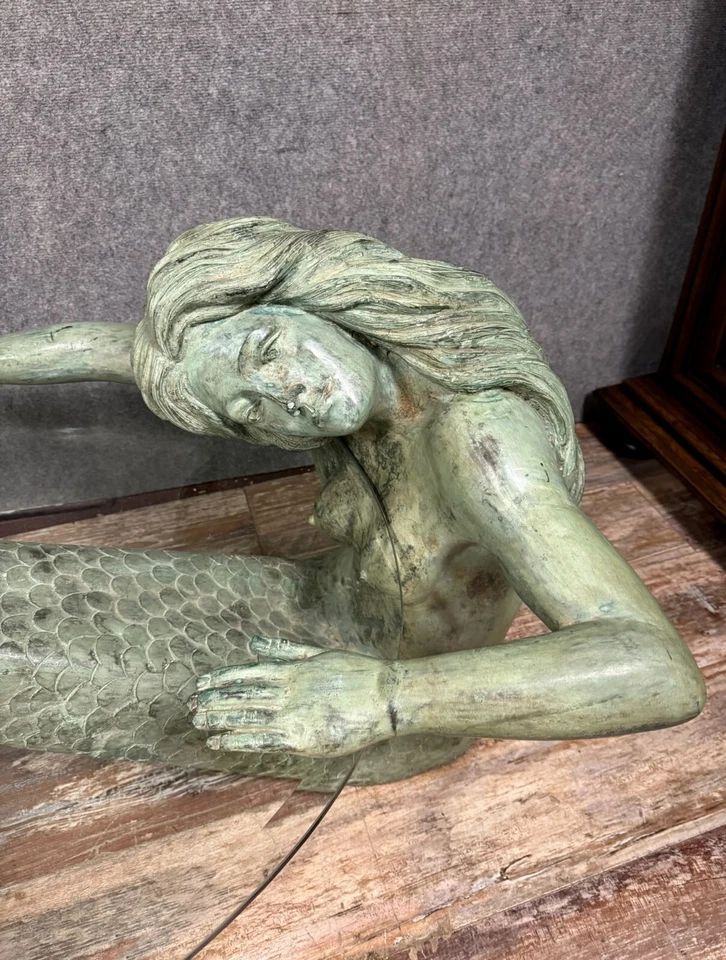 Couchtisch aus Bronze mit Meerjungfrauen-Motiv und grüner Patina, um 1970