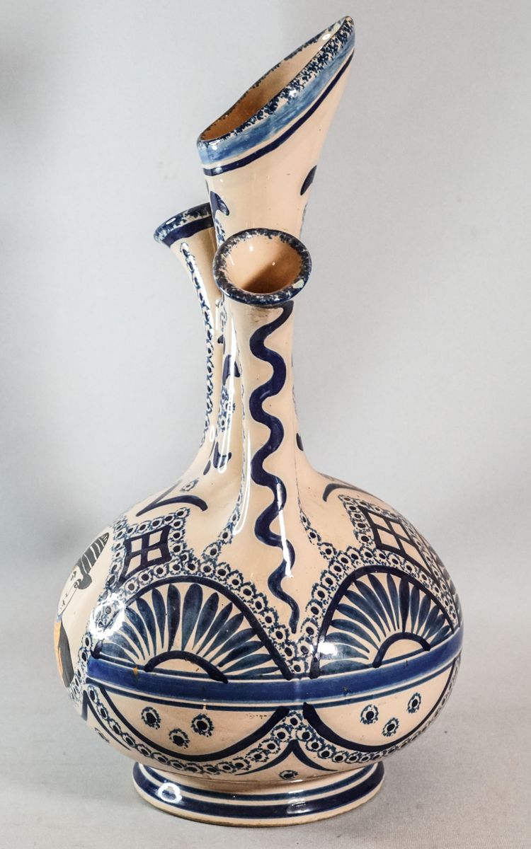 HENRIOT, QUIMPER, Vase
