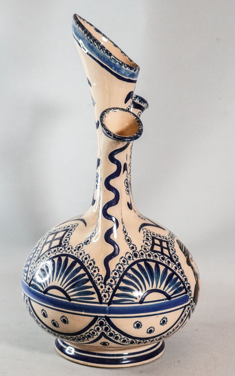 HENRIOT, QUIMPER, Vase