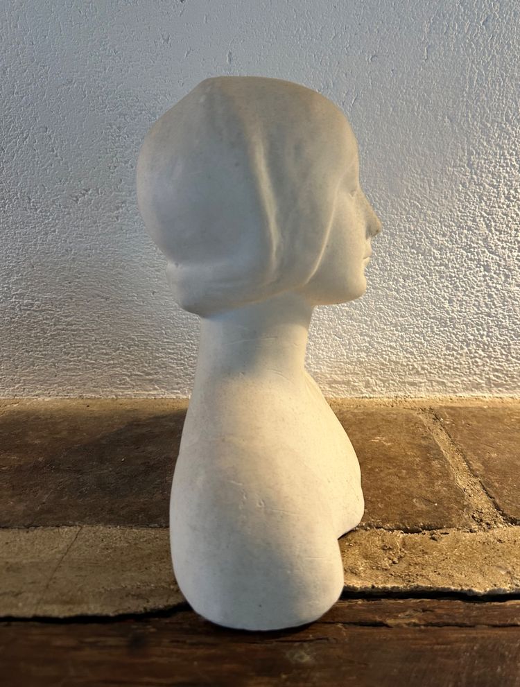 Busto in gesso di Eleonora d'Aragona