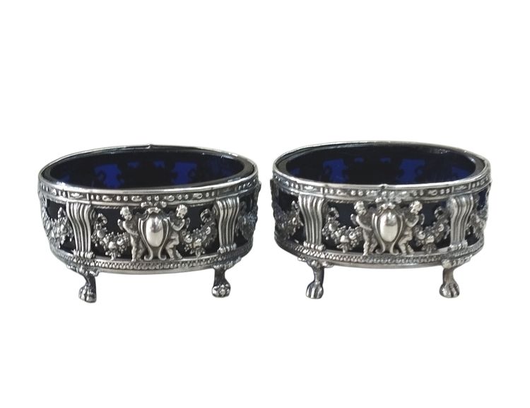 Coppia di saliere in argento del XIX secolo