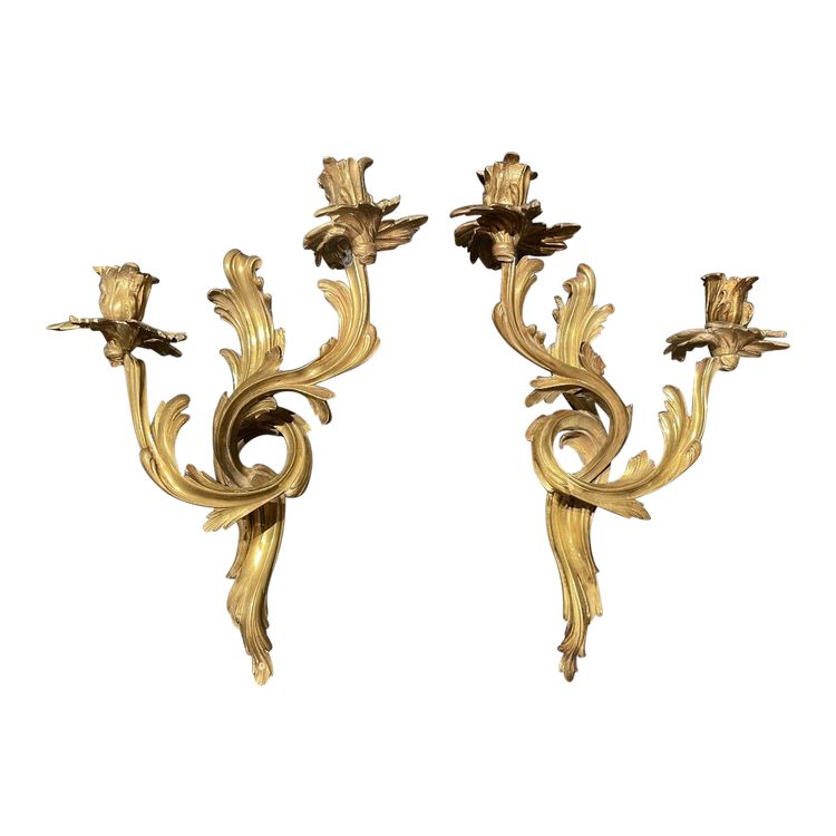 Coppia di applique in bronzo in stile Luigi XV