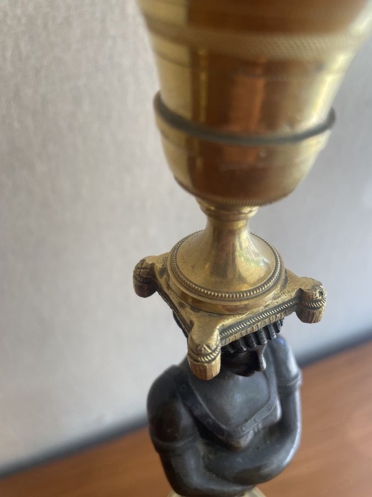 Coppia di candelabri del periodo Direttorio con 2 patine