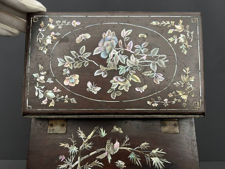 Scatola asiatica in legno esotico e madreperla – Vietnam o Cina, fine XIX secolo
