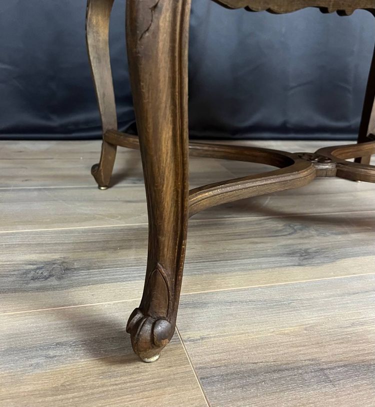 Tabouret de style Louis XV ancien en bois sculpté & assise cannée