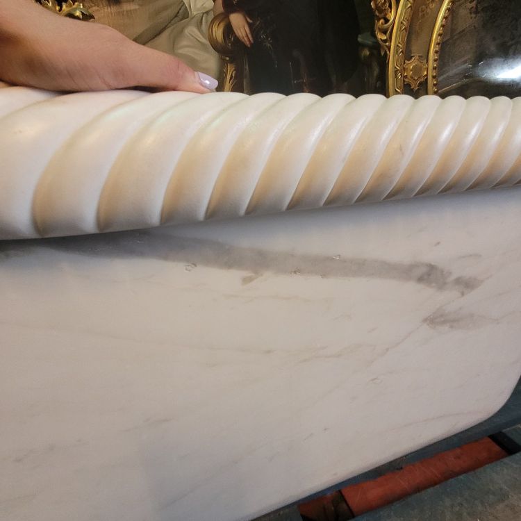 Marble bathtub, early/mid 19th century