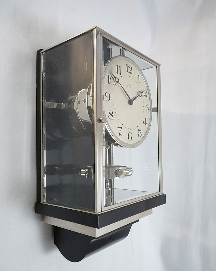 Atmos wall clock by Jean Léon Reutter