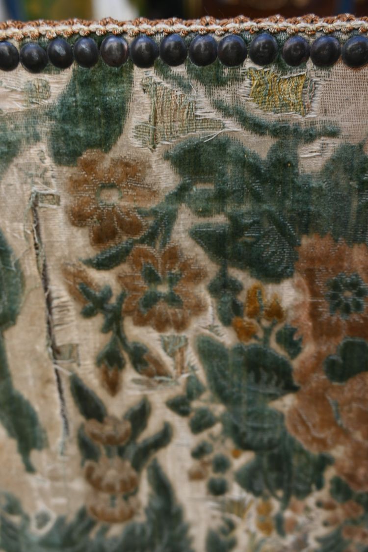 Paravento a quattro ante in velluto genovese del XVIII secolo