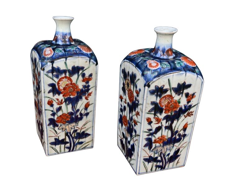 Cina XVIII coppia di bottiglie di sakè, decorazione Imari, porcellana