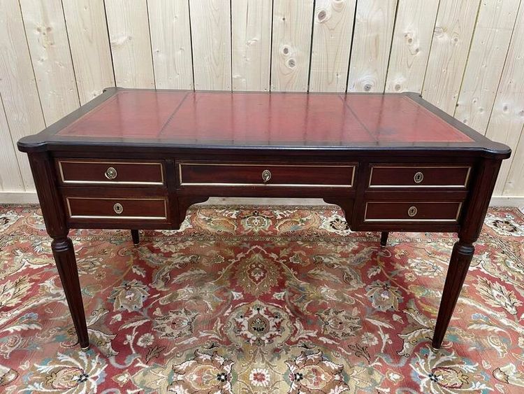 Scrivania piatta di stile Louis XVI e pelle rossa