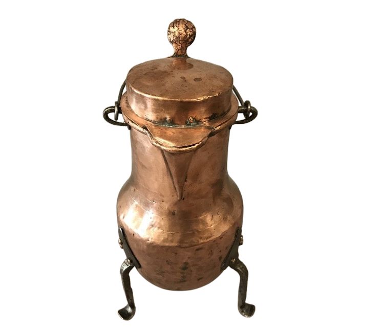 Bellissimo e grande coquemar in rame del XVIII secolo