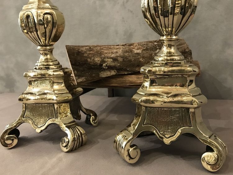 Beaux chenets anciens en bronze d'époque 19 ème 