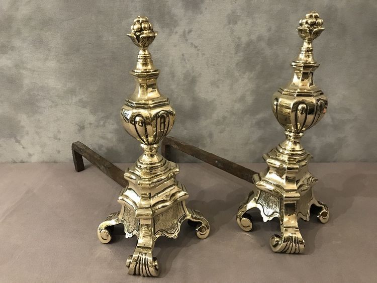 Beaux chenets anciens en bronze d'époque 19 ème 