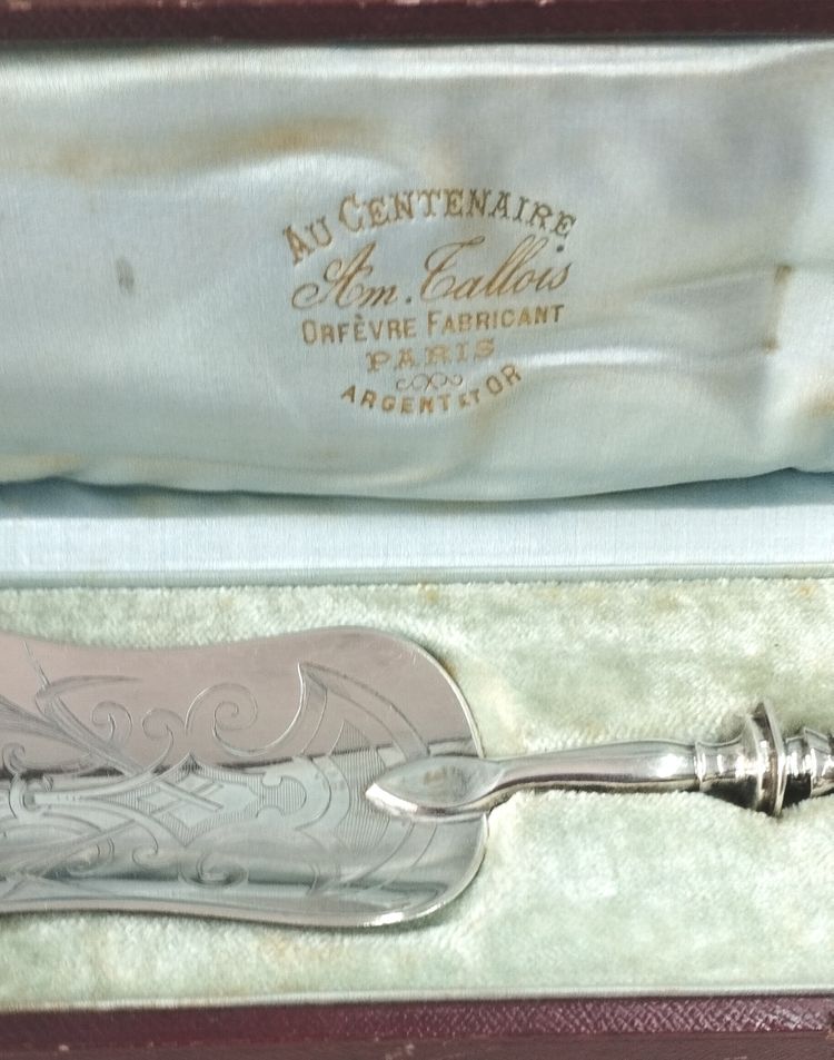 AM. TALLOIS Silver Cake Server