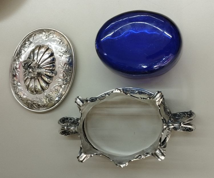Oval sugar bowl in openwork silver Minerva XIX