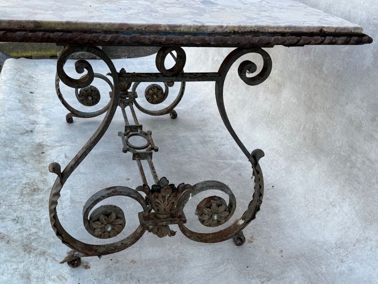Merceris taste coffee table