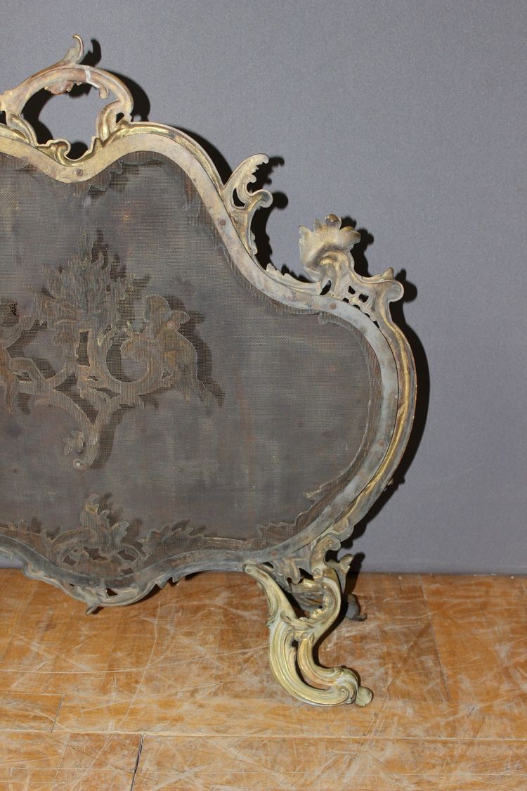 Ecran de cheminée Louis XV en bronze fin XIX