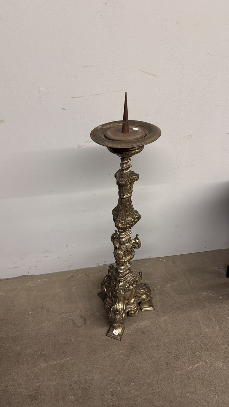 Splendid 18th century candlestick, in silver-plated metal 97x25.