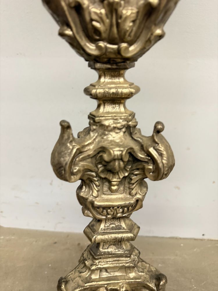 Splendid 18th century candlestick, in silver-plated metal 97x25.