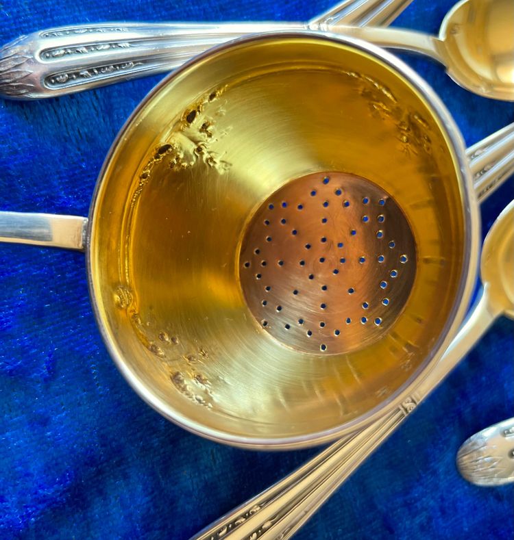 14-piece tea set.