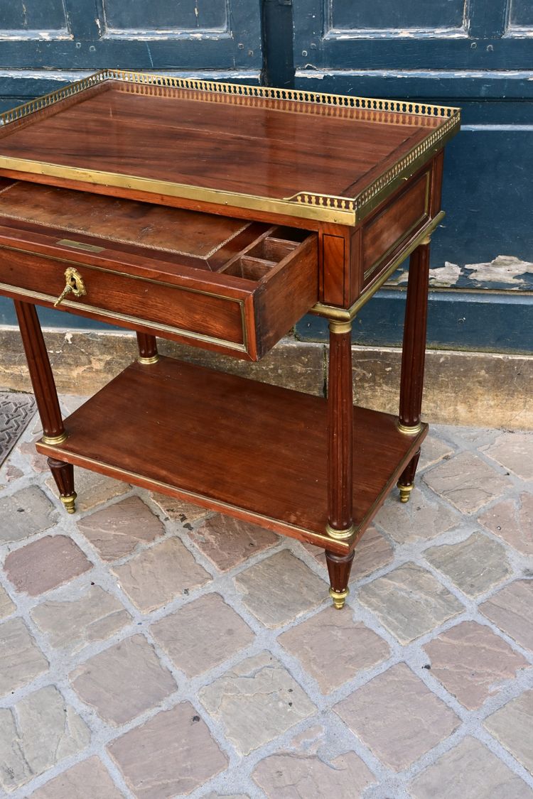 Table de salon d époque Louis XVI 