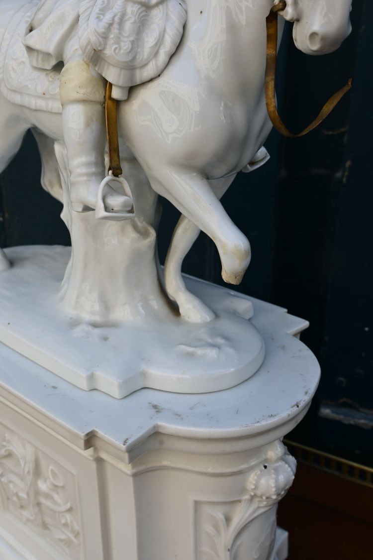 Frederick II of Prussia, equestrian sculpture, Furstenberg porcelain