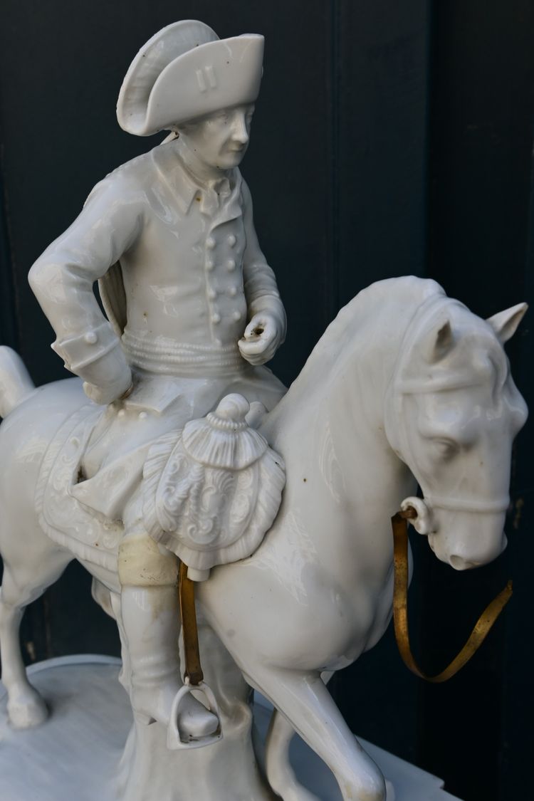 Frederick II of Prussia, equestrian sculpture, Furstenberg porcelain