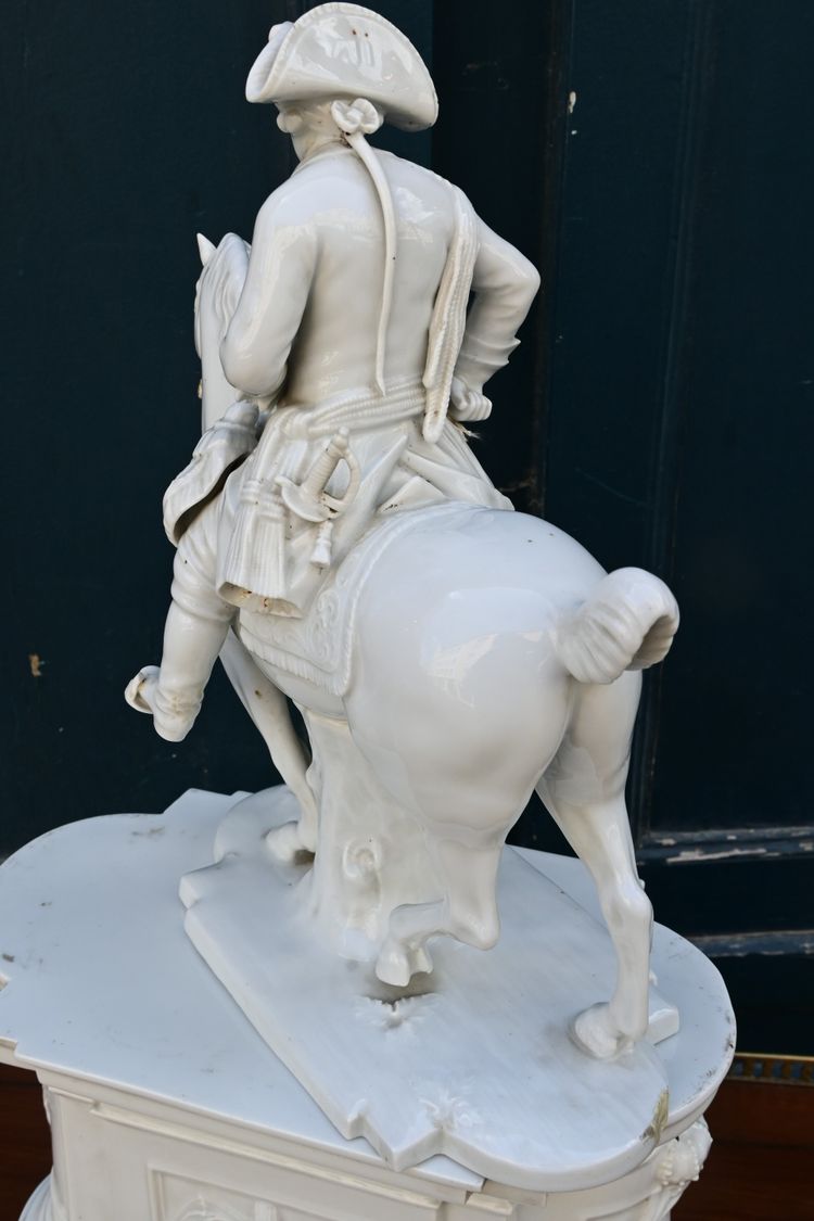 Frederick II of Prussia, equestrian sculpture, Furstenberg porcelain