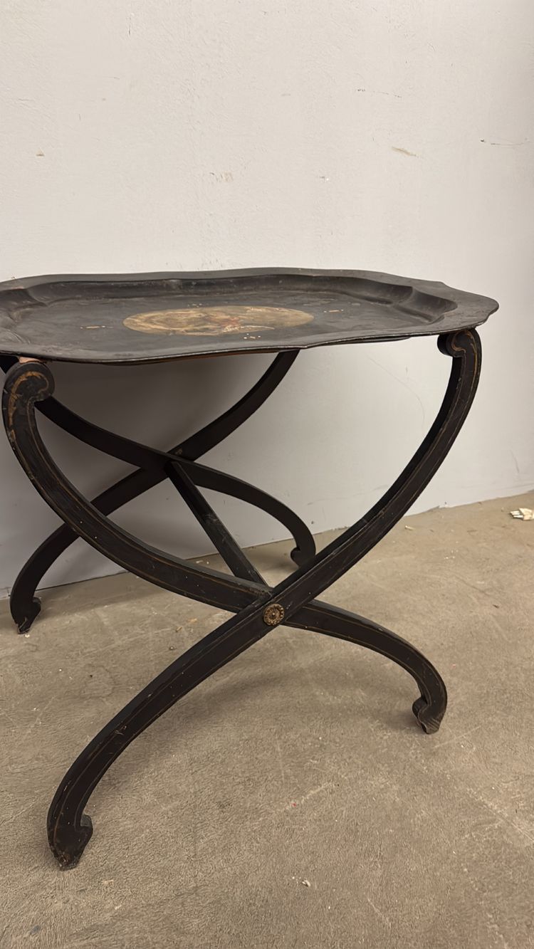 Base de table de pique-nique des années 1850 avec plateau peint, base en bois, 52x56x64cm