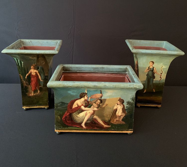 Magnificent painted sheet metal trim from the Consulate-Empire period.