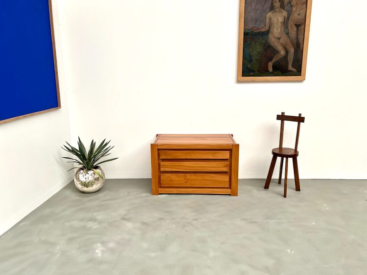 Cassettiera in olmo massello, Maison Regain, circa 1970