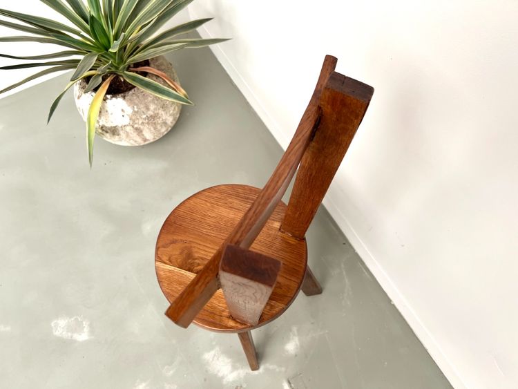 Brutalist chair in solid oak, 1900
