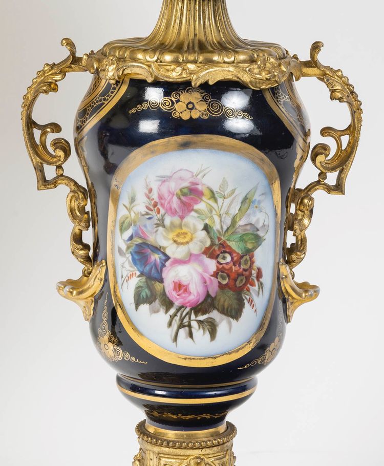 COPPIA DI VASI CON LAMPADA, FINE XIX SECOLO
