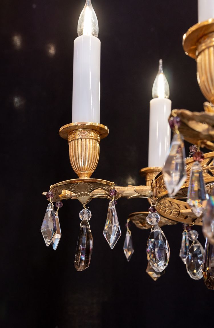 Revolutionary Attributes chandelier in chiseled and gilded bronze, 19th century