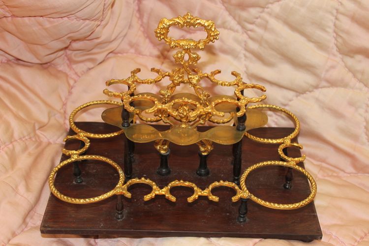 Napoleon III curved liqueur cellar in tuya burl and blackened pear wood, 19th century