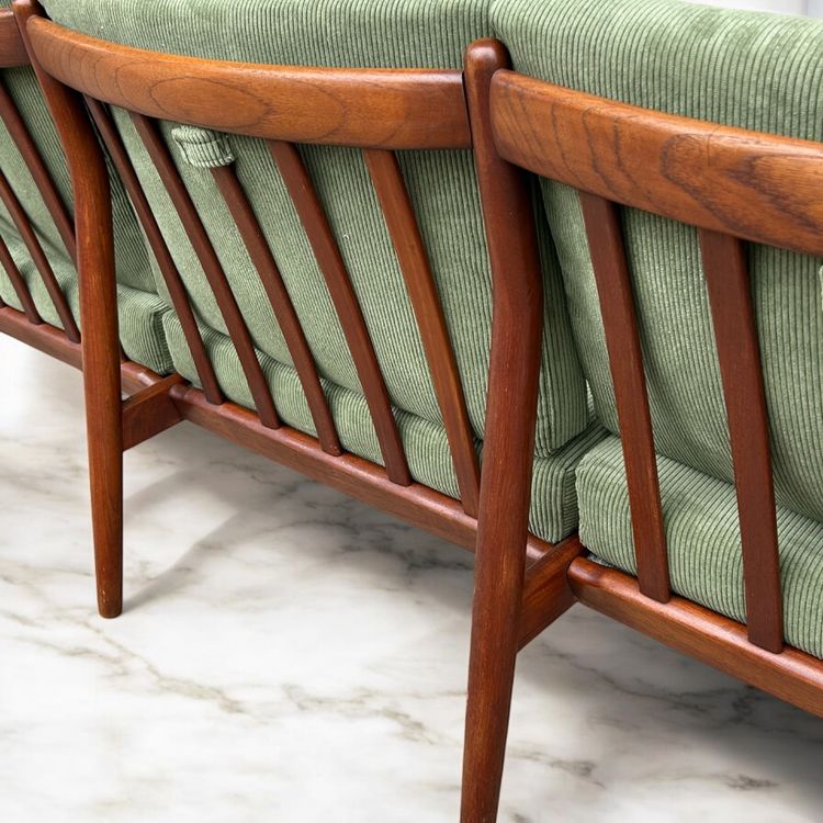 Scandinavian Three-Seater Teak Bench By Svend Aage Eriksen For Glostrup 1960