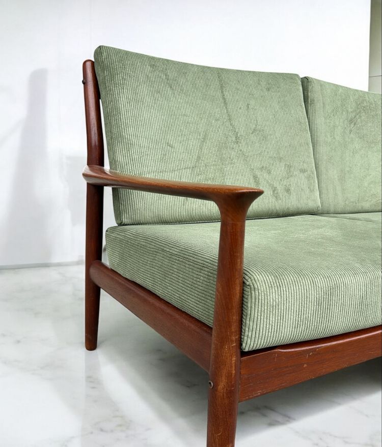 Scandinavian Three-Seater Teak Bench By Svend Aage Eriksen For Glostrup 1960
