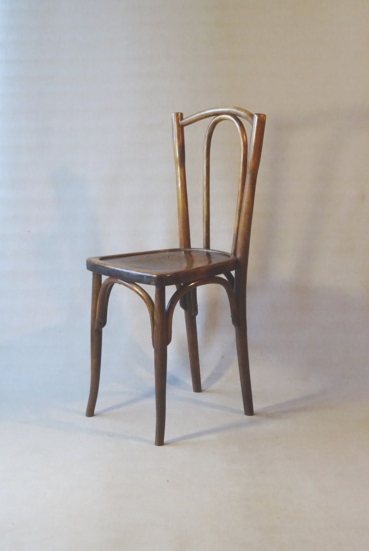 2 bistro chairs No. 56, wooden seat, No. Thonet - 1920 -
