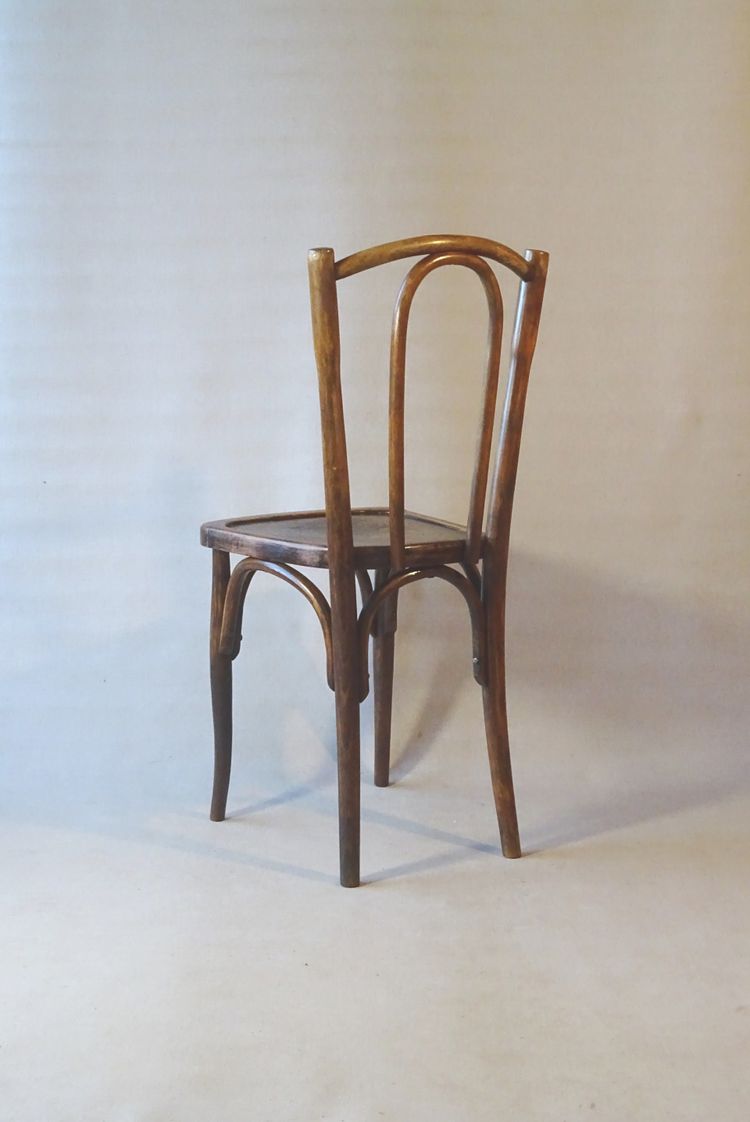 2 bistro chairs No. 56, wooden seat, No. Thonet - 1920 -