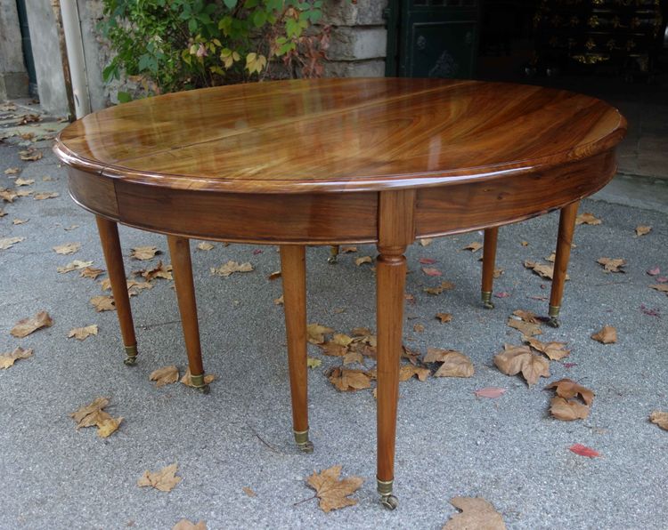 Grande table de banquet ou de conférence, 7 mètres environ
