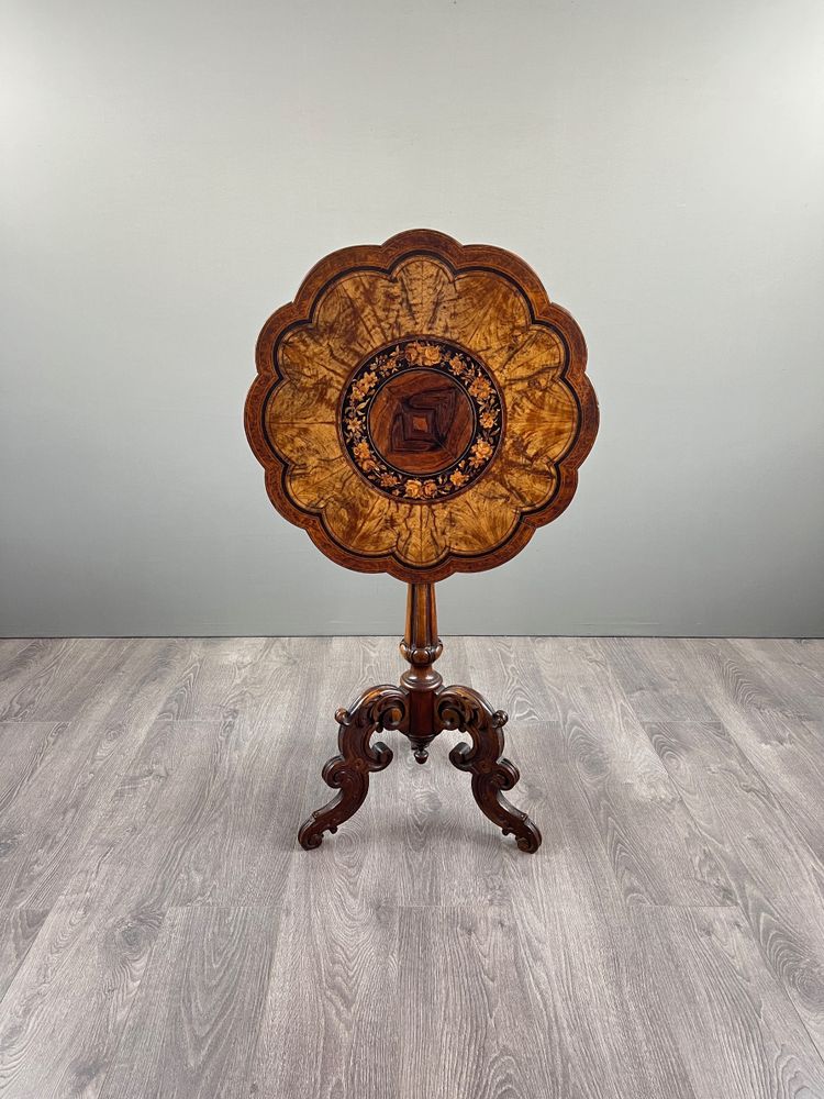 Guéridon anglais en marqueterie – XIXe siècle