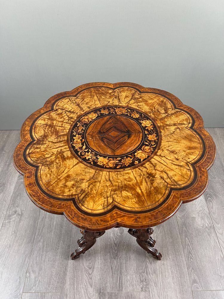 Guéridon anglais en marqueterie – XIXe siècle