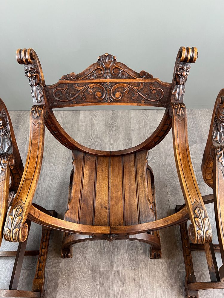 Suite de Trois Fauteuils de Style Renaissance, XIXe siècle