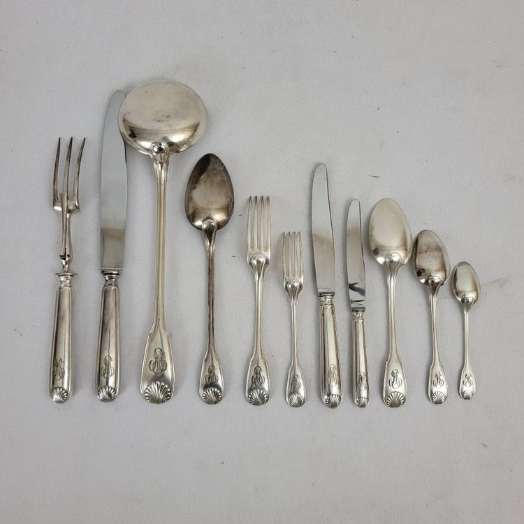 Boulenger 88-piece silver-plated metal cutlery set, shell model