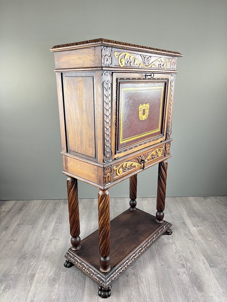 Sekretär aus geschnitztem und polychromem Holz im Neorenaissance-Stil, 19. Jahrhundert