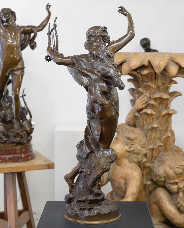 Sculpture - Elegant Woman With A Lyre , Mathurin Moreau (1822-1912) - Bronze