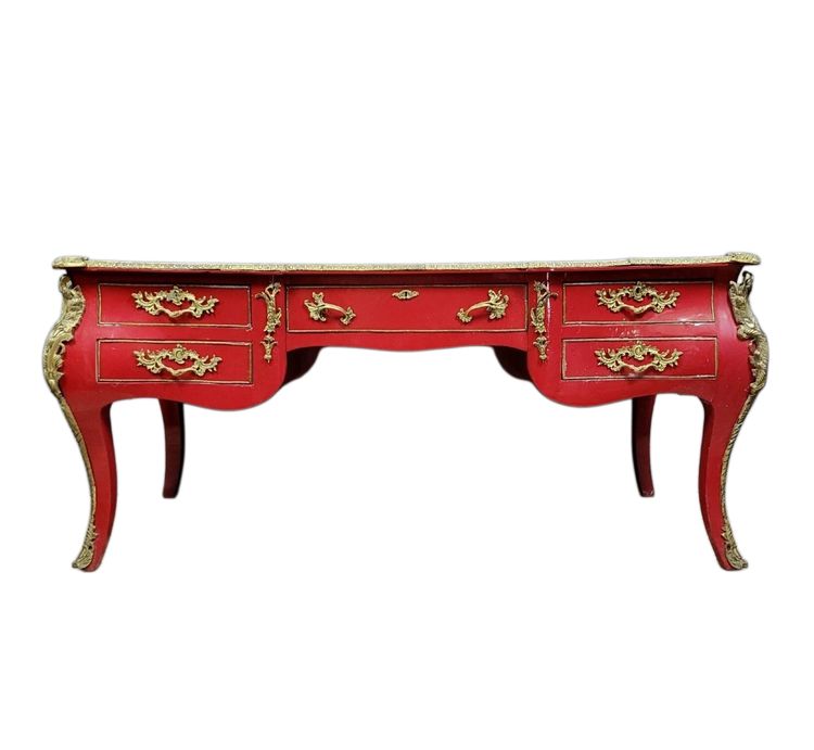 Large Louis XV Style Curved Center Desk In Red Lacquer And Gilded Bronze