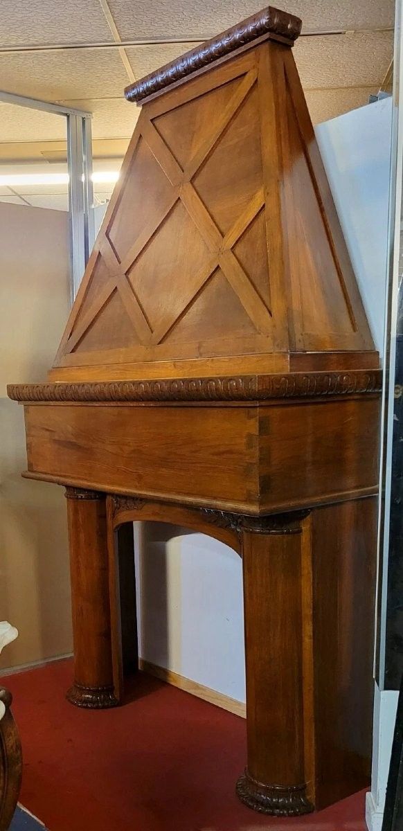 Très importante cheminée style Renaissance en chene 