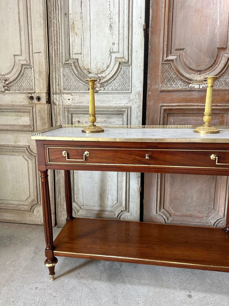 Console Louis XVI en acajou 18e siècle 