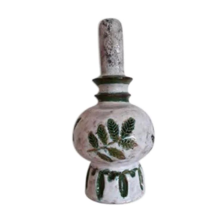 Ceramic lamp base with its sacrificed decoration
